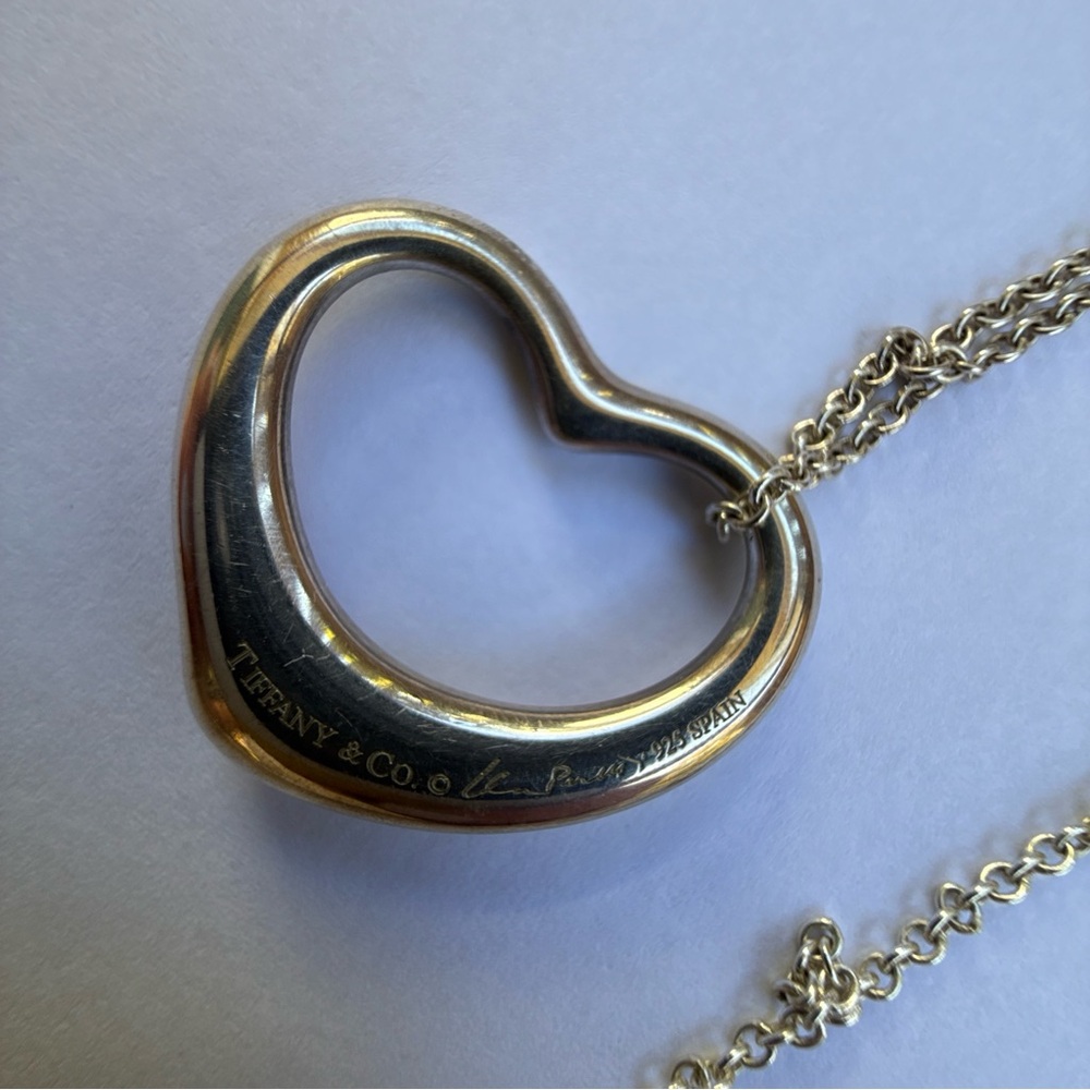 Certified Authentic Tiffany & Co. Open Heart 27mm Elsa Peretti pendant 18” chain